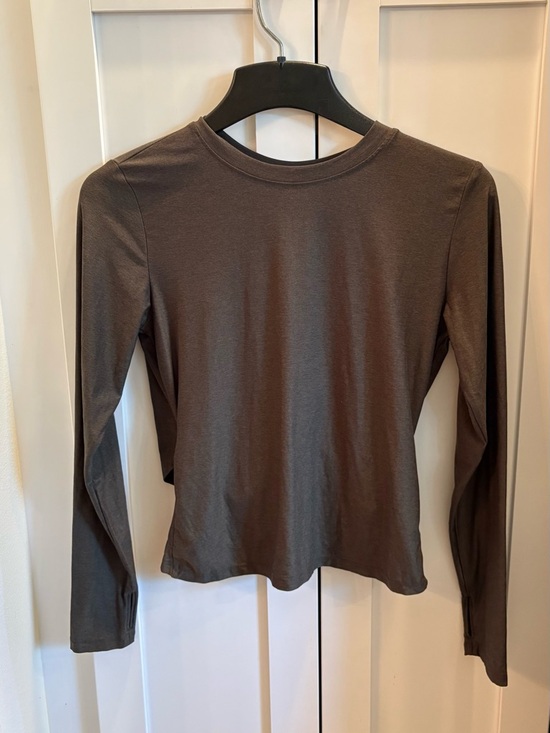 Old Navy Tops - Old Navy Active Cloud Motion Key Hole Wrap Back Top Size Small